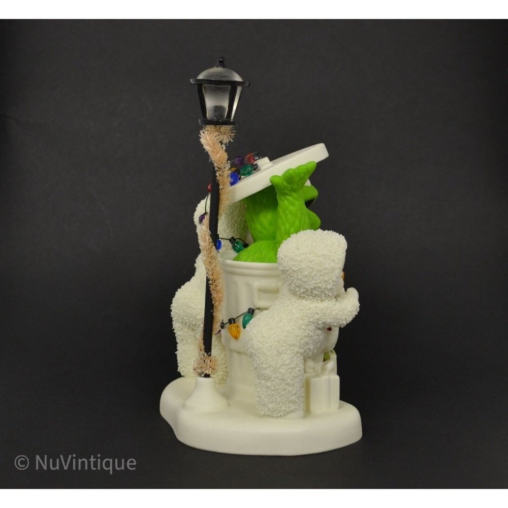 2006 Dept 56 Snowbabies Sesame Street Merry Christmas Oscar Figurine Ba Humbug - Picture 5 of 8
